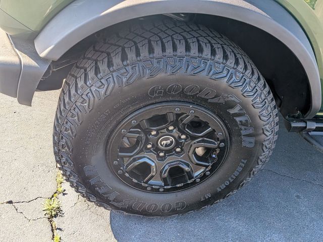 Used 2022 Green Ford Badlands image 9