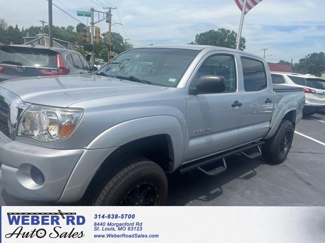 Silver Streak Mica 2011 Toyota Tacoma PreRunner Double Cab Pickup Truck 4X2 4-Speed Automatic Overdrive
