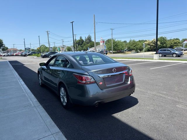 Used 2015 Gray Nissan 2.5 SV image 5