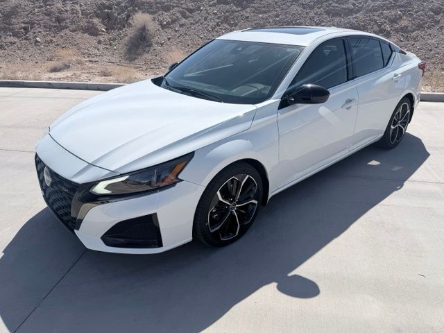 2023 Nissan Altima 2.5 SR FWD