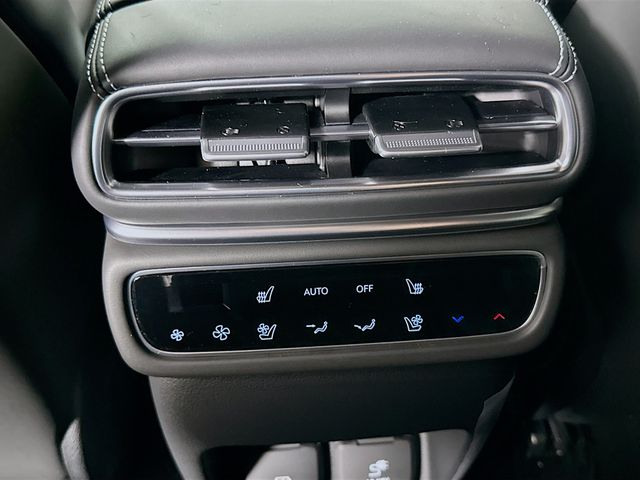 Thumbnail: 2026 Genesis GV80 - 18