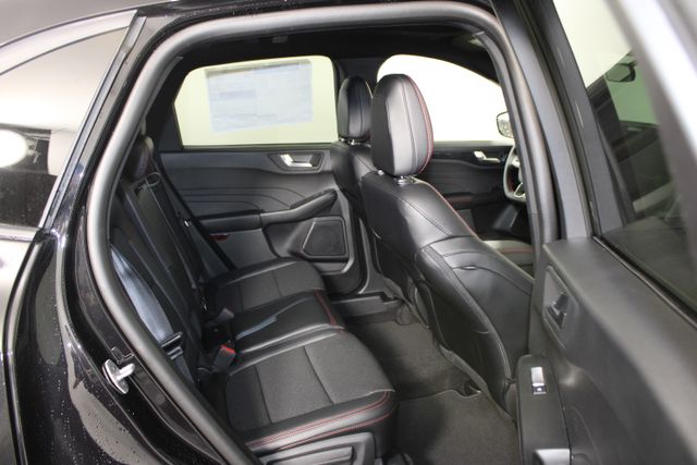 2025 Ford Escape ST-Line photo 18