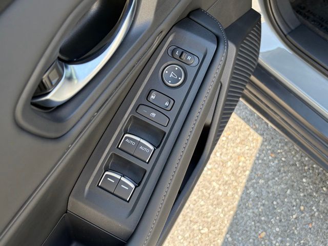 new 2026 Honda Accord Hybrid car, priced at $33,972