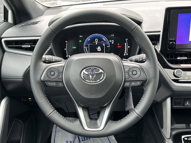 2024 Toyota Corolla Cross Hybrid XSE 8