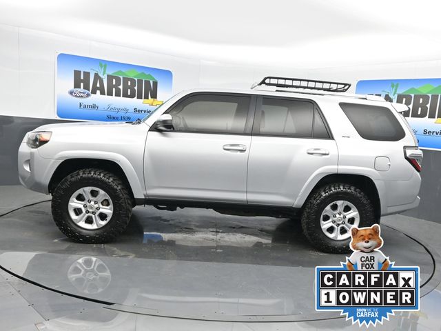 2017 Toyota 4Runner SR5 photo