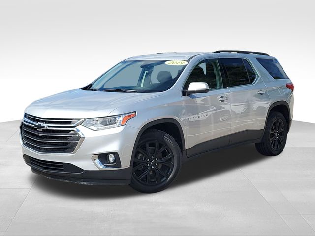 Silver Ice Metallic 2019 Chevrolet Traverse SUV / Crossover Four-Wheel Drive 9-Speed Automatic