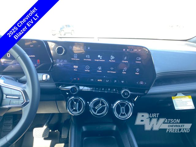 2025 Chevrolet Blazer EV LT photo