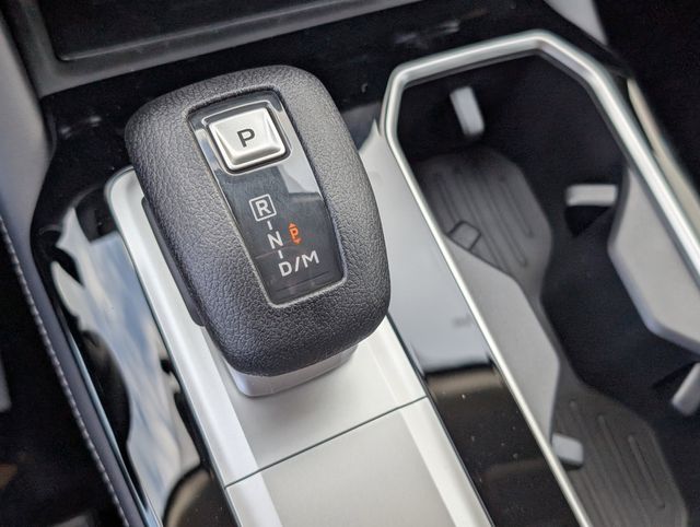 New 2025 Red Mitsubishi ES image 19