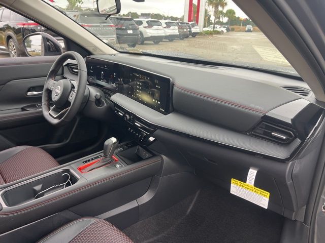 New 2026 Gray Nissan SR image 22