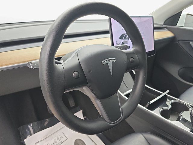 Used 2020  Tesla Long Range image 13