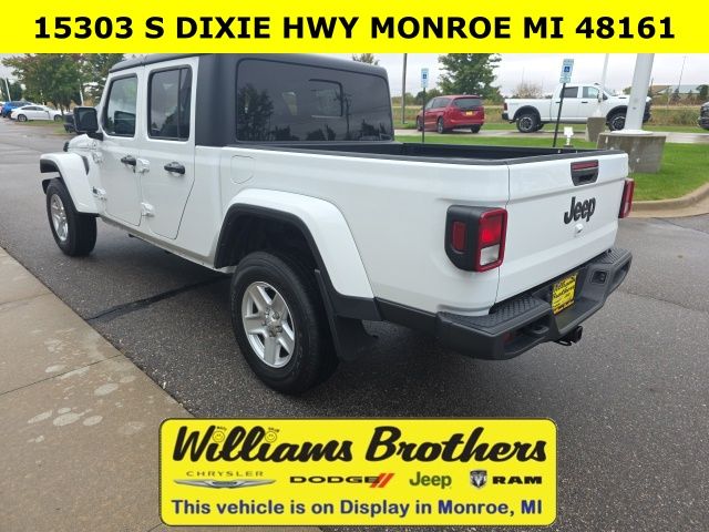 2023 Jeep Gladiator Sport - Bright White Clearcoat exterior view 10