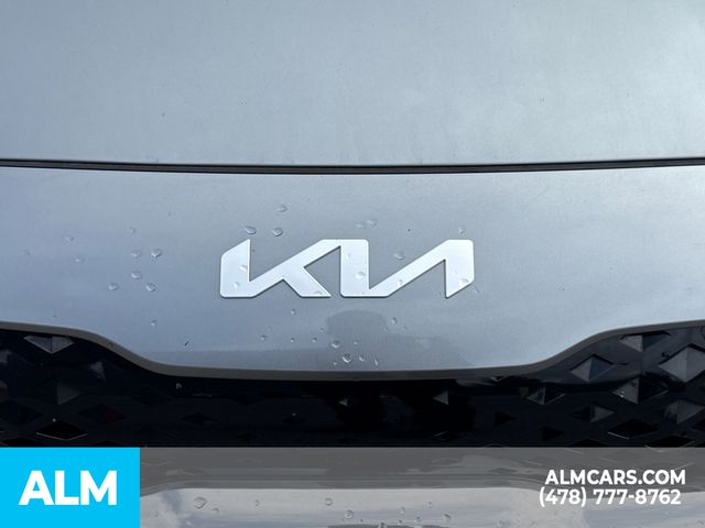 Used 2022 Gray Kia LXS image 6