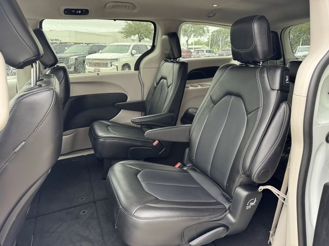 2024 Chrysler Pacifica Touring L White at Community Honda