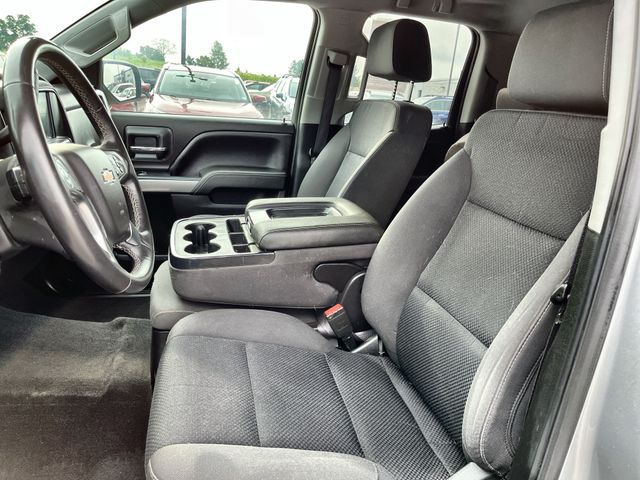 Used 2018 Silver Chevrolet LT image 14