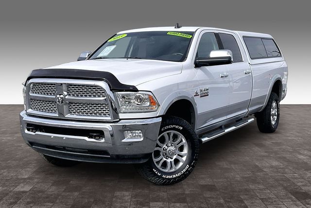 Bright White Clearcoat 2015 RAM 2500 Laramie Crew Cab LB 4WD Pickup Truck Four-Wheel Drive 6-Speed Automatic