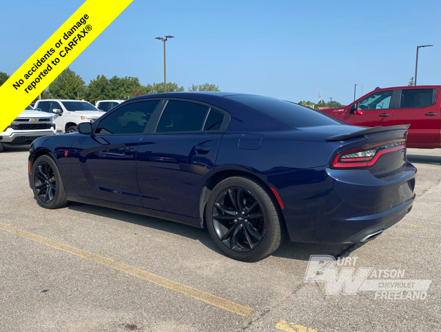 2017 Dodge Charger SE 3