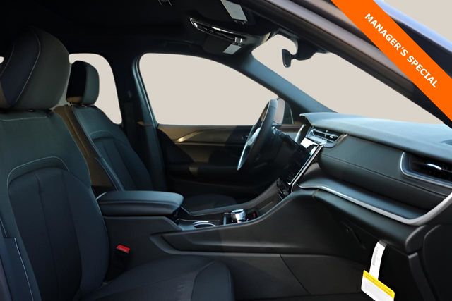 New Car 2025 Jeep Grand Cherokee L  Laredo X For Sale Under $40,000 In Austin, Texas