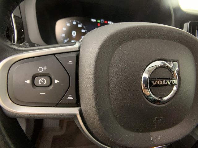 2019 Volvo XC60 T5 Momentum 17