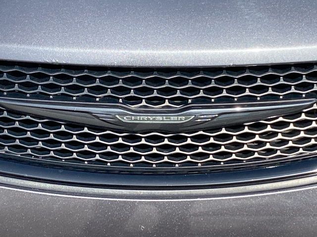 2018 Chrysler Pacifica Touring L 29