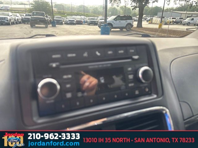 Used Car 2017 Dodge Grand Caravan  Sxt For Sale Under $10,000 In San Antonio, Texas