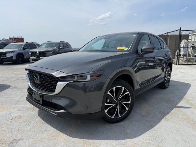 2023 Mazda CX-5 S Premium package