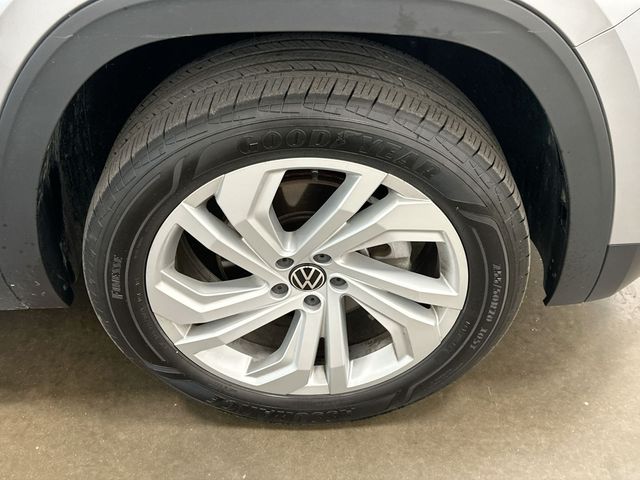 2023 Volkswagen Atlas 3.6L V6 SE w/Technology Silver at Subaru and VW of Moon Township