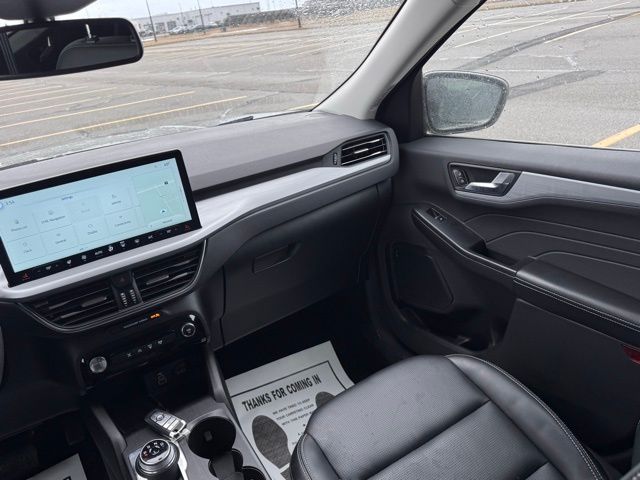 2025 Ford Escape Platinum