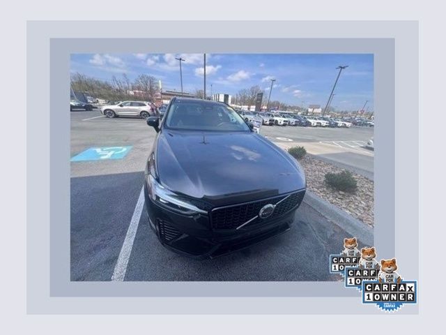 2023 Volvo XC60 B5 Plus Dark Theme AWD