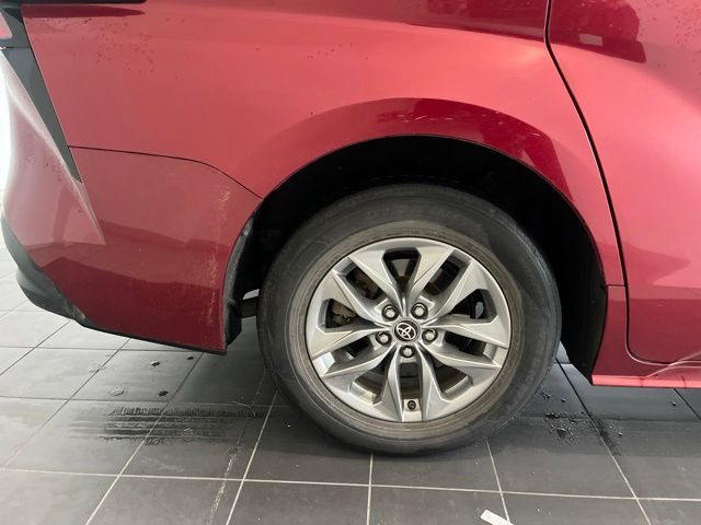 2021 Toyota Sienna LE Red at Community Toyota