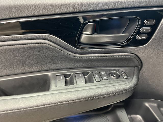 2026 Honda Odyssey Touring - Photo 13