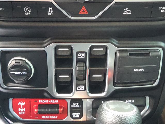 Used 2021 Green Jeep Unlimited Rubicon image 22