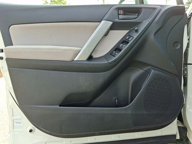 2015 Subaru Forester 2.5i White at Subaru and VW of Moon Township
