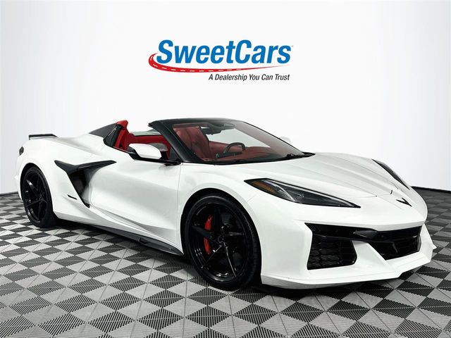 Arctic White 2025 Chevrolet Corvette E-Ray Convertible All-Wheel Drive 8-Speed Dual Clutch