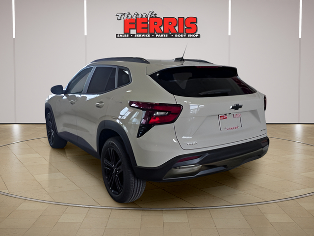 View vehicle photo 3