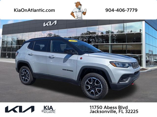 Silver Zynith Metallic Clearcoat 2024 Jeep Compass Trailhawk 4WD SUV / Crossover Four-Wheel Drive 8-Speed Automatic
