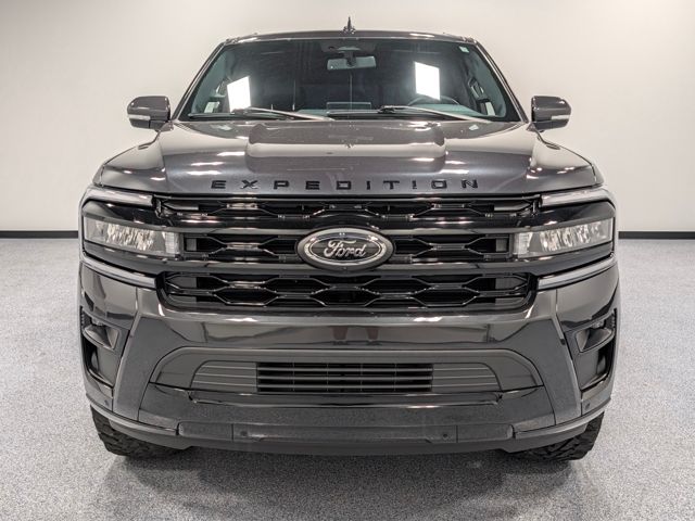 Used 2024 Gray Ford Limited image 3