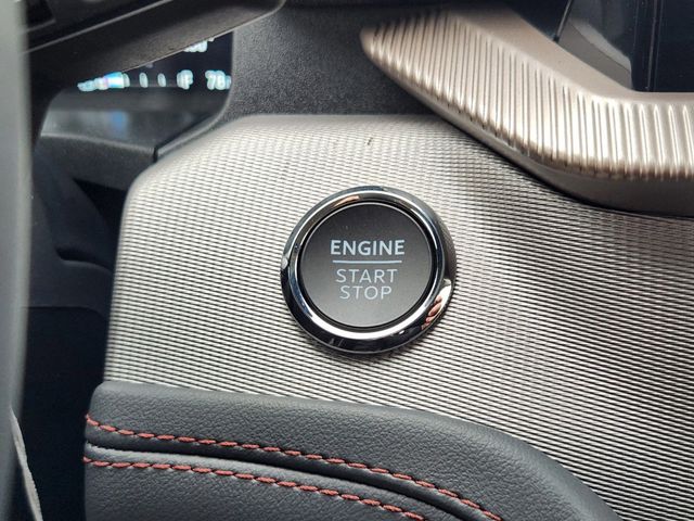 2025 Ford Explorer Active photo