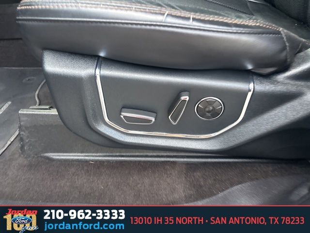 Used Car 2020 Ford Expedition Max  Platinum For Sale Under $30,000 In San Antonio, Texas
