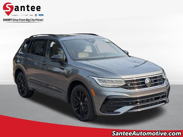 Platinum Gray Metallic 2022 Volkswagen Tiguan SUV / Crossover Front-Wheel Drive 8-Speed Automatic