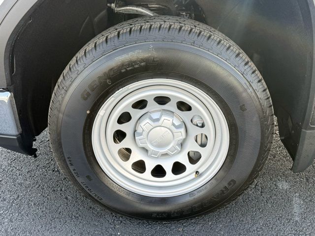 used 2025 GMC Sierra 1500 car, priced at $39,648