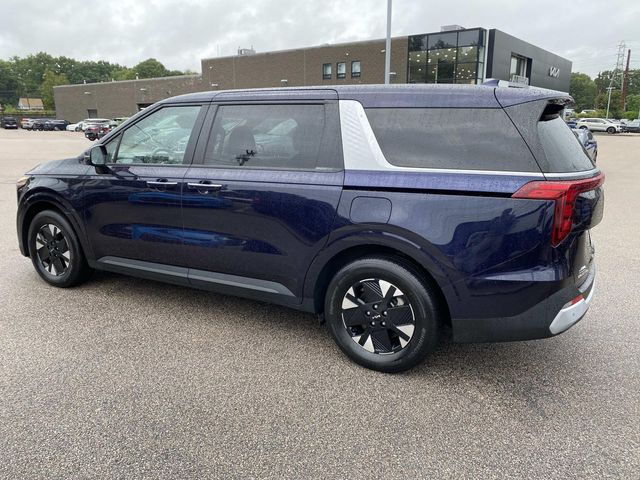 Used 2026 Kia Carnival Hybrid Van
