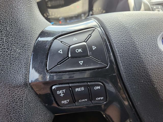 2017 Ford Explorer photo