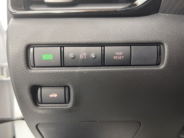 2025 Aspen White Tricoat Nissan Sentra SV FWD Sedan