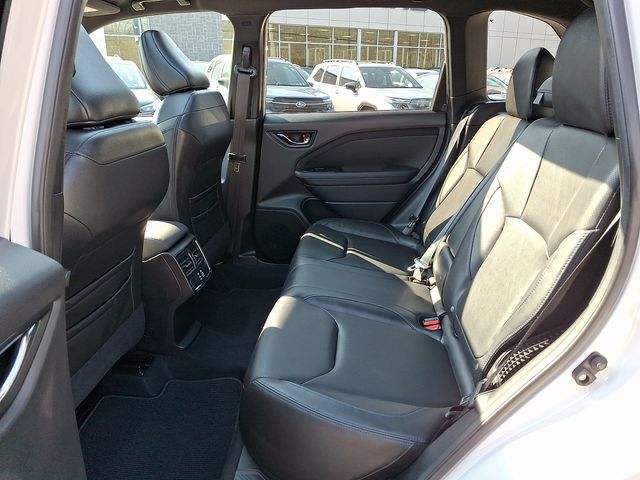 2025 Subaru Forester Hybrid Limited - 11