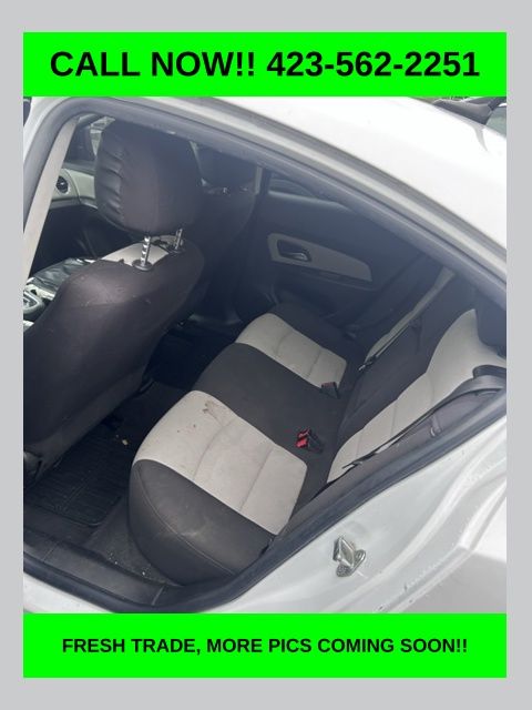 Summit White 2014 Chevrolet Cruze LS Sedan FWD Sedan Front-Wheel Drive 6-Speed Automatic Overdrive