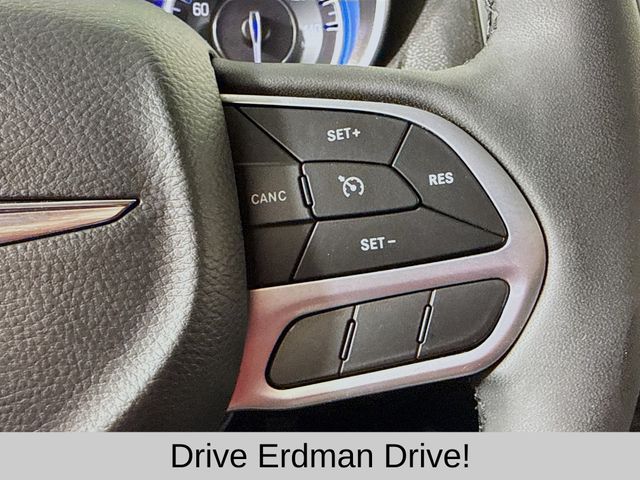 Used 2022 Chrysler 300 Sedan