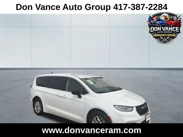 Bright White Clearcoat 2024 Chrysler Pacifica Touring L FWD Minivan Front-Wheel Drive 9-Speed Automatic