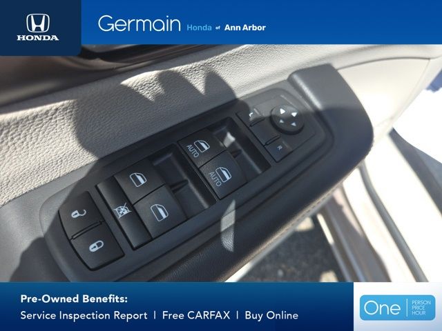 Used 2017 Molten Silver Chrysler Touring image 15
