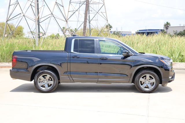 2023 Honda Ridgeline RTL Black at Community Honda