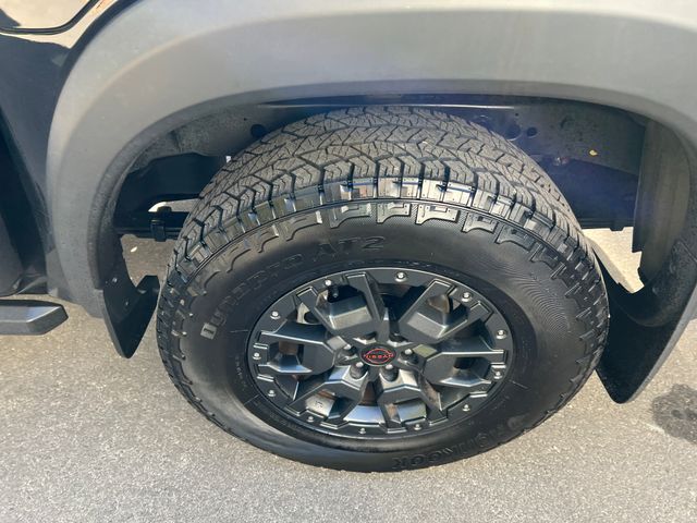 2023 Nissan Frontier PRO-4X 14